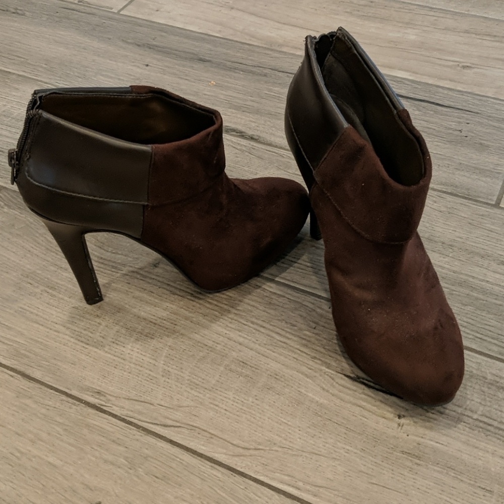 Jessica Simpson Brown Booties